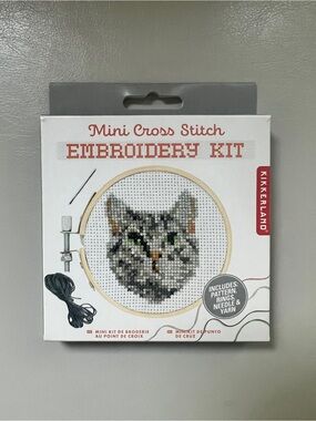 Kikkerland Mini Cross Stitch Kit - Gray Cat Embroidery Kit